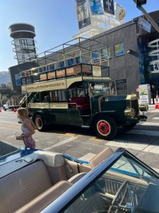 trolley bus